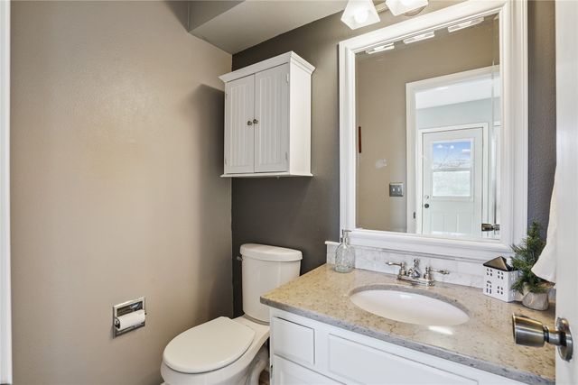 5016 Westwood Drive, West Des Moines, IA 50265