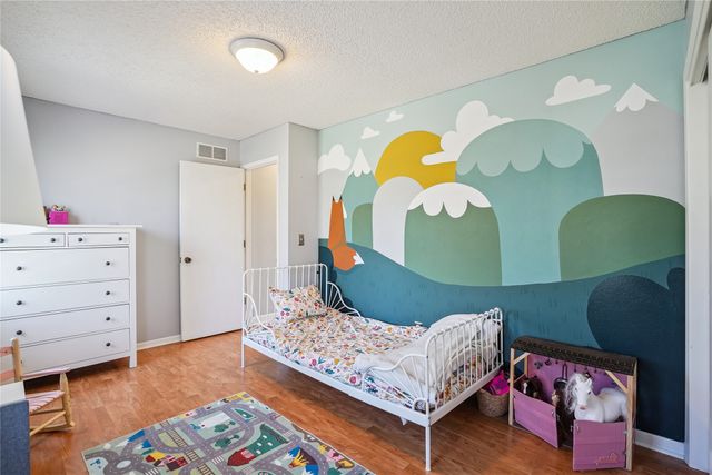 5016 Westwood Drive, West Des Moines, IA 50265