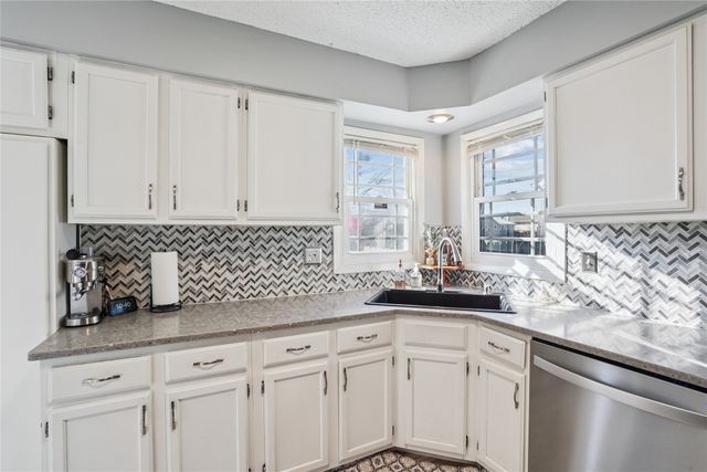 5016 Westwood Drive, West Des Moines, IA 50265