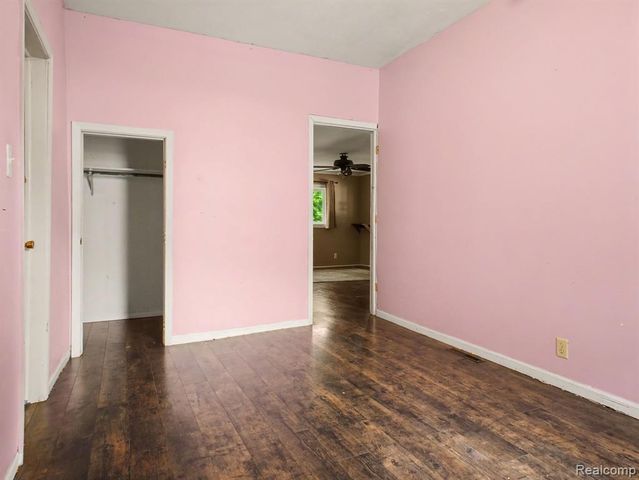107 S Oak Street, Durand, MI 48429