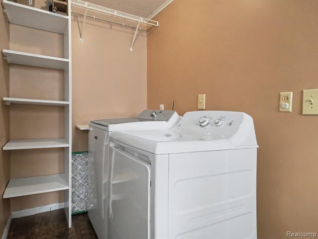 107 S Oak Street, Durand, MI 48429
