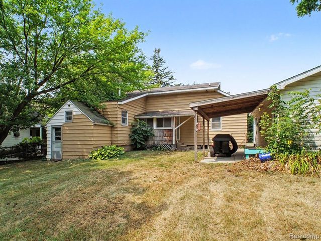 107 S Oak Street, Durand, MI 48429