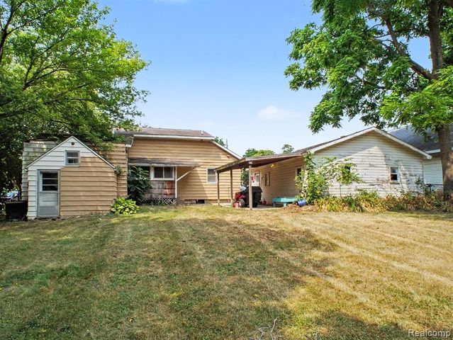 107 S Oak Street, Durand, MI 48429