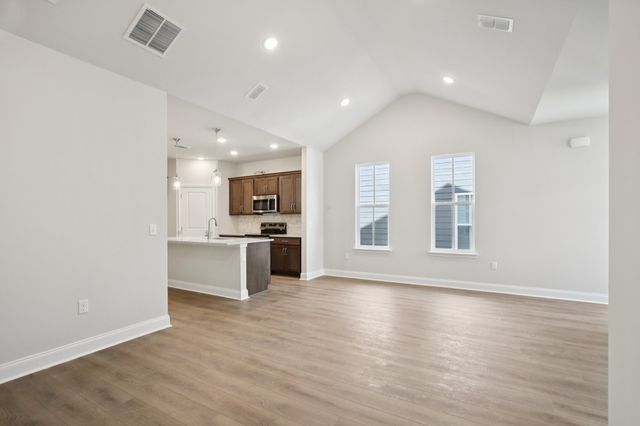 515 W Stonehaus Crossing, Antioch, TN 37013