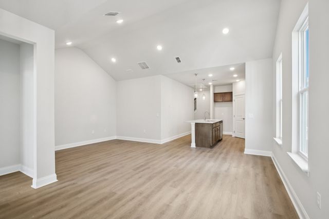 515 W Stonehaus Crossing, Antioch, TN 37013