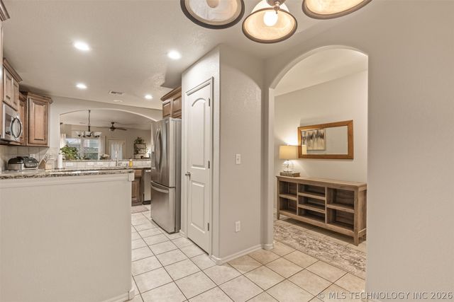 13325 S 21st Court E, Bixby, OK 74008