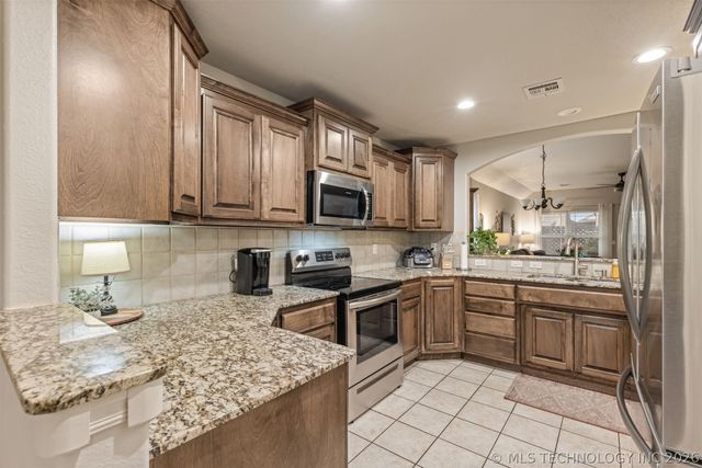 13325 S 21st Court E, Bixby, OK 74008