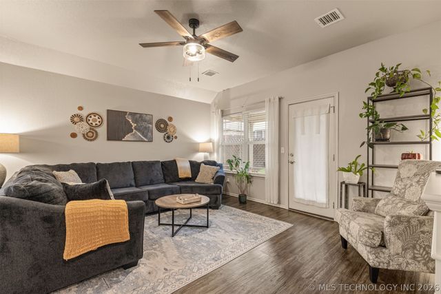 13325 S 21st Court E, Bixby, OK 74008