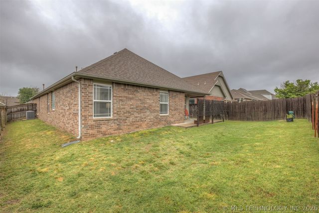 13325 S 21st Court E, Bixby, OK 74008