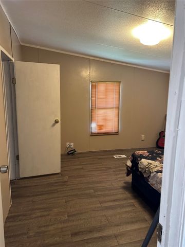 903 E AVE B, Sweetwater, TX 79556