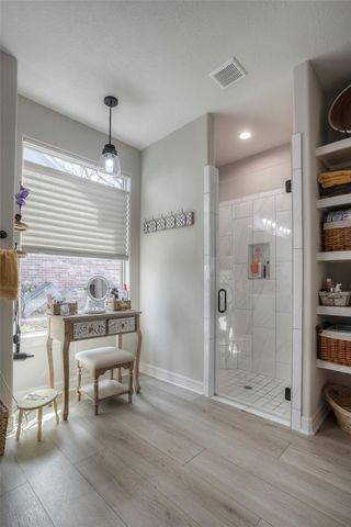 16 Westwood Drive W, Trinity, TX 75862