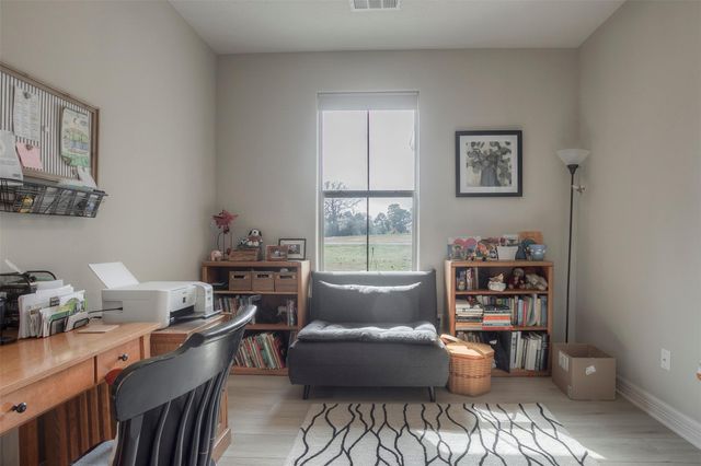 16 Westwood Drive W, Trinity, TX 75862