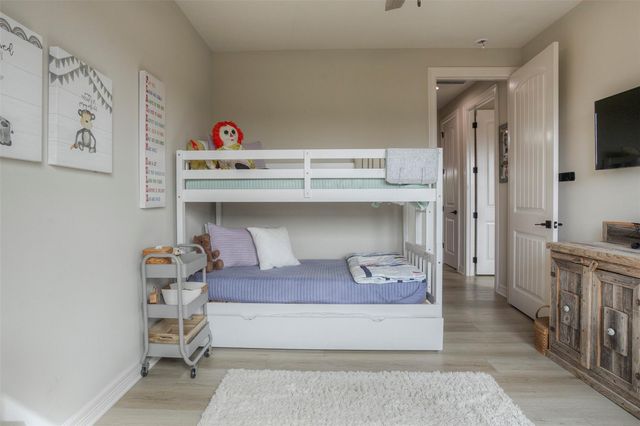 16 Westwood Drive W, Trinity, TX 75862