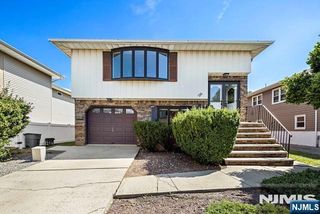 294 Julianne Terrace 1, Secaucus, NJ 07094