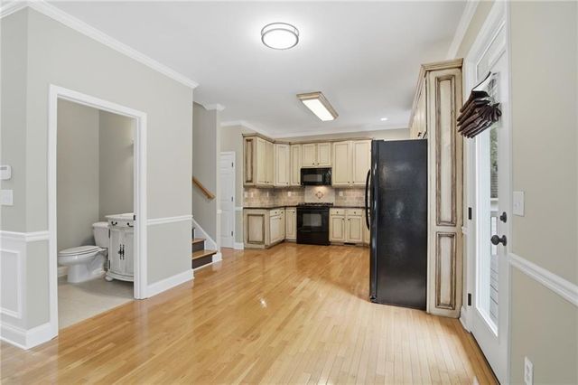 4343 Clairesbrook Lane, Acworth, GA 30101