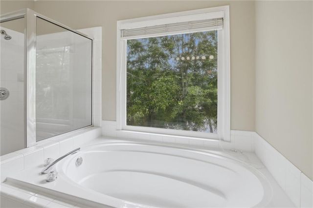4343 Clairesbrook Lane, Acworth, GA 30101