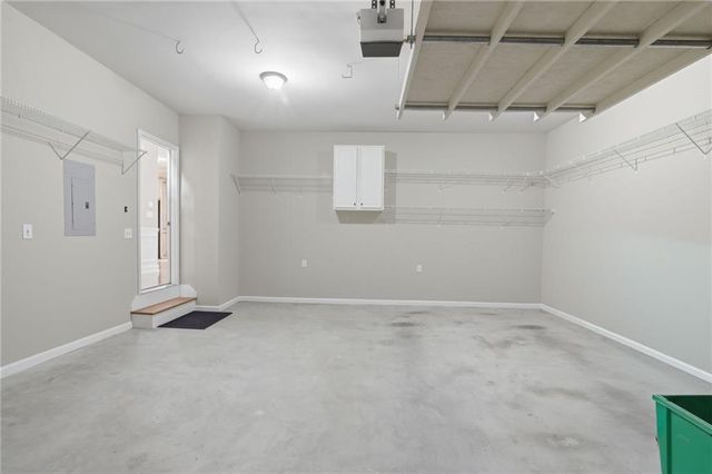 4343 Clairesbrook Lane, Acworth, GA 30101