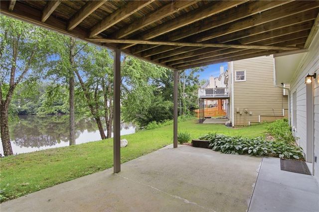 4343 Clairesbrook Lane, Acworth, GA 30101