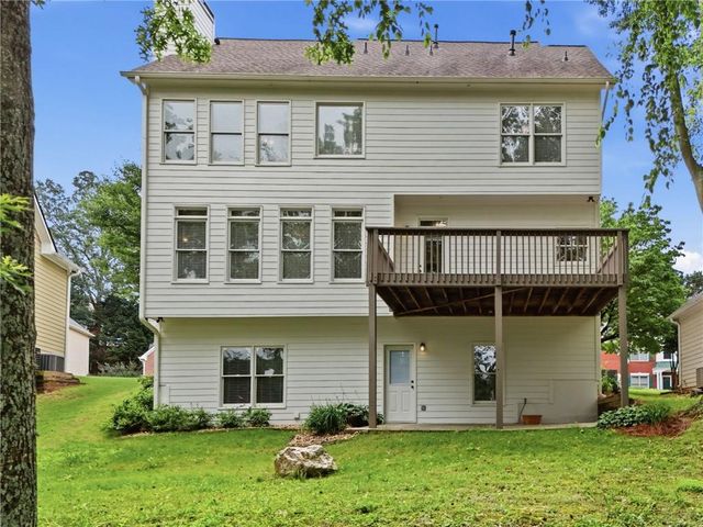 4343 Clairesbrook Lane, Acworth, GA 30101