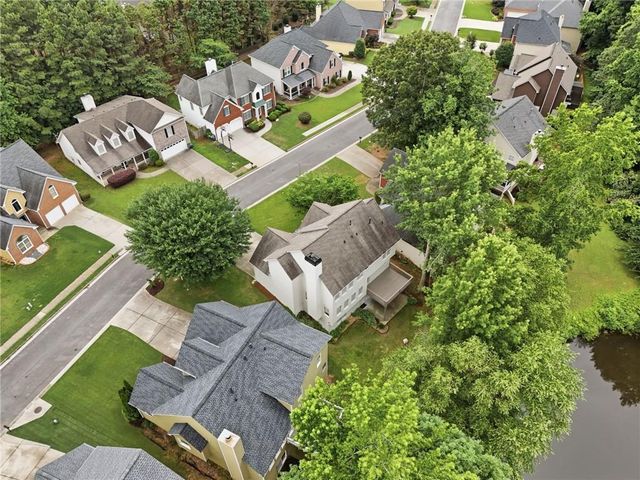 4343 Clairesbrook Lane, Acworth, GA 30101