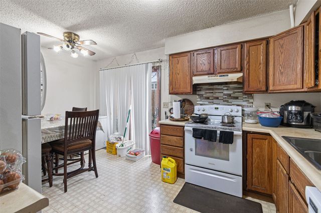 1454 Aber Avenue, Iowa City, IA 52246