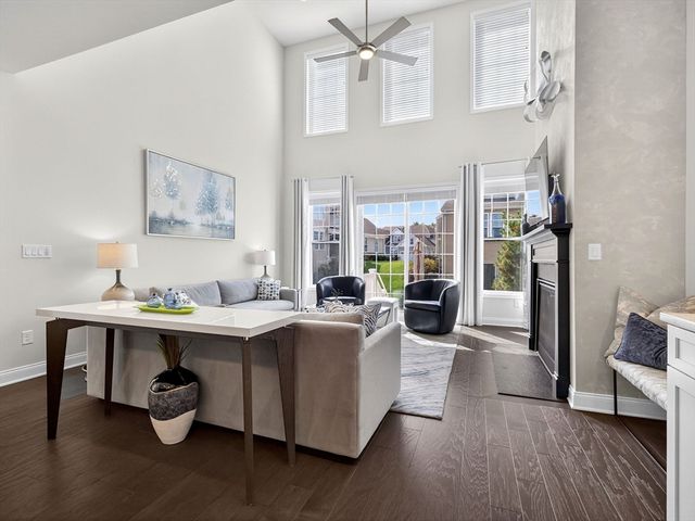 13 Hattie Ln 13, Millis, MA 02054