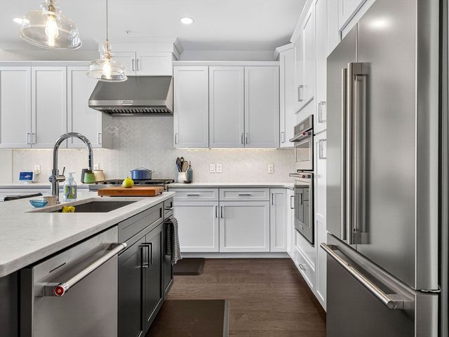 13 Hattie Ln 13, Millis, MA 02054