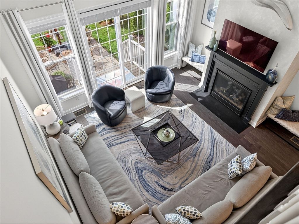 13 Hattie Ln 13, Millis, MA 02054