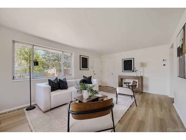 4390 S Kalamath St, Englewood, CO 80110