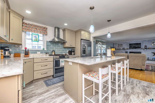 182 Washington Parkway, Stratford, CT 06615