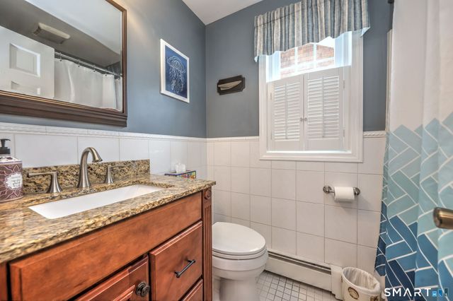 182 Washington Parkway, Stratford, CT 06615