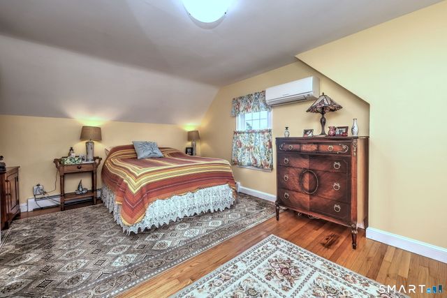 182 Washington Parkway, Stratford, CT 06615