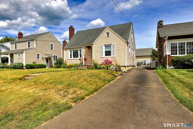 182 Washington Parkway, Stratford, CT 06615