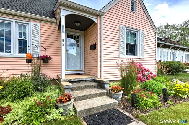 182 Washington Parkway, Stratford, CT 06615