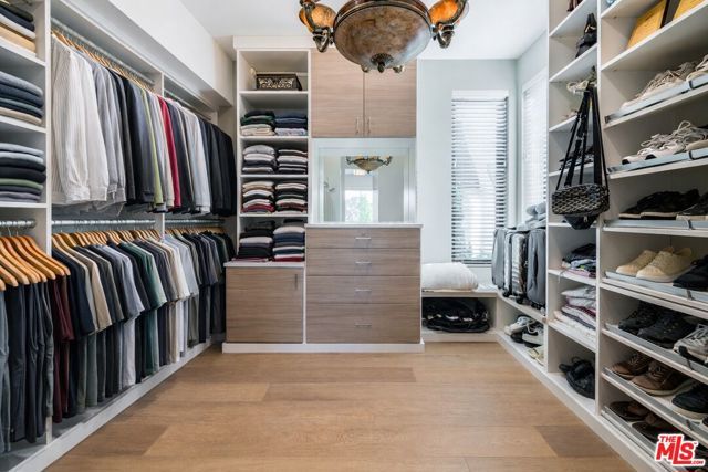 8545 Charl Lane, Los Angeles, CA 90046