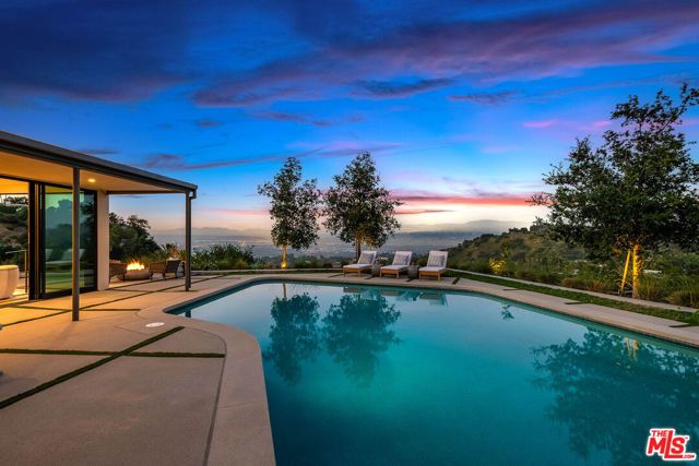 8545 Charl Lane, Los Angeles, CA 90046