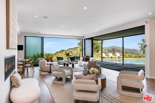 8545 Charl Lane, Los Angeles, CA 90046