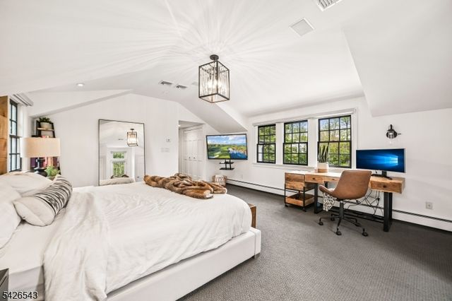 379 White Oak Ridge Rd, Millburn Twp., NJ 07078