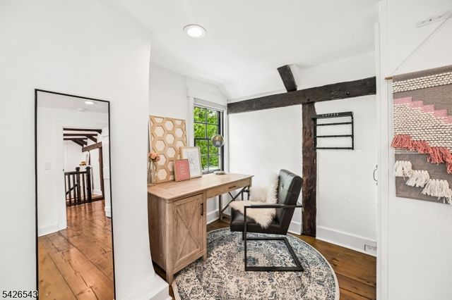 379 White Oak Ridge Rd, Millburn Twp., NJ 07078