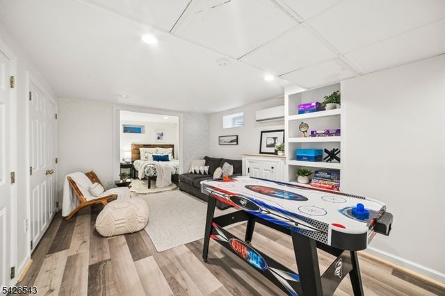 379 White Oak Ridge Rd, Millburn Twp., NJ 07078