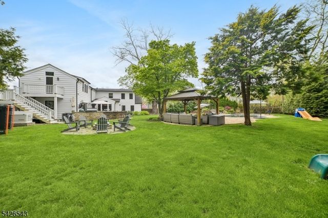 379 White Oak Ridge Rd, Millburn Twp., NJ 07078