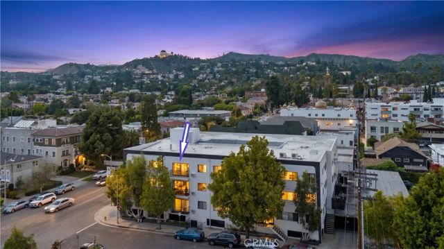 1930 N Vermont 302, Los Angeles, CA 90027
