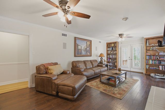 4122 Richmond Avenue, Shreveport, LA 71106