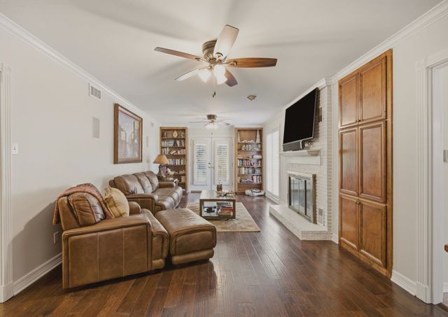 4122 Richmond Avenue, Shreveport, LA 71106