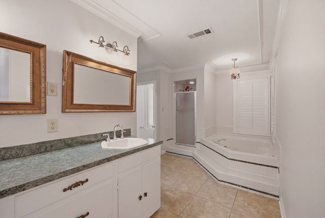 4122 Richmond Avenue, Shreveport, LA 71106
