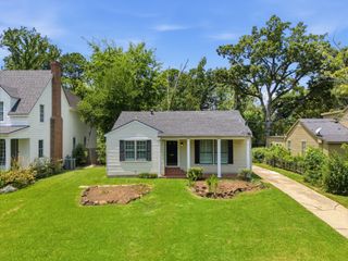 4122 Richmond Avenue, Shreveport, LA 71106