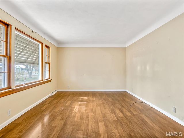 915 S Mill Street, New Athens, IL 62264