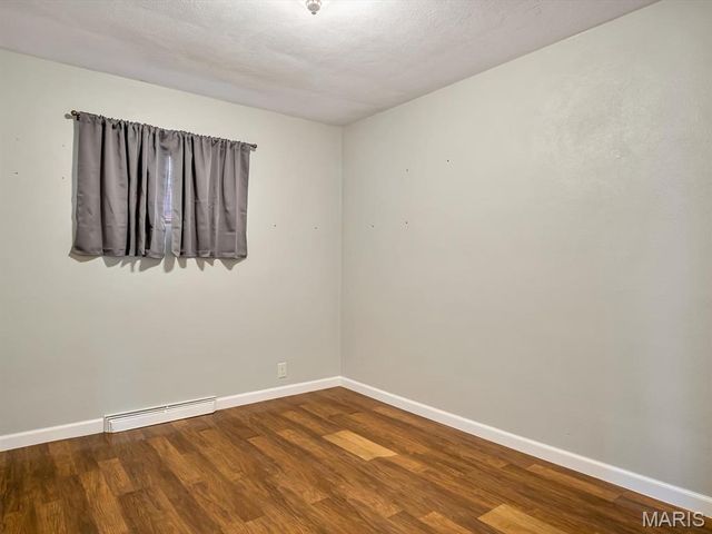 915 S Mill Street, New Athens, IL 62264