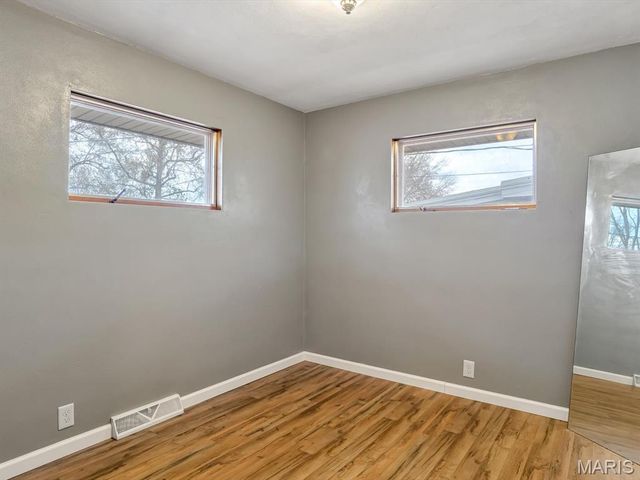 915 S Mill Street, New Athens, IL 62264