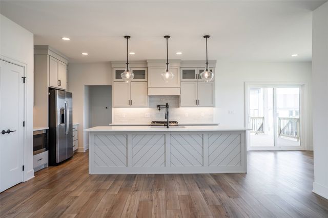 3963 Westgate Parkway, Clive, IA 50325